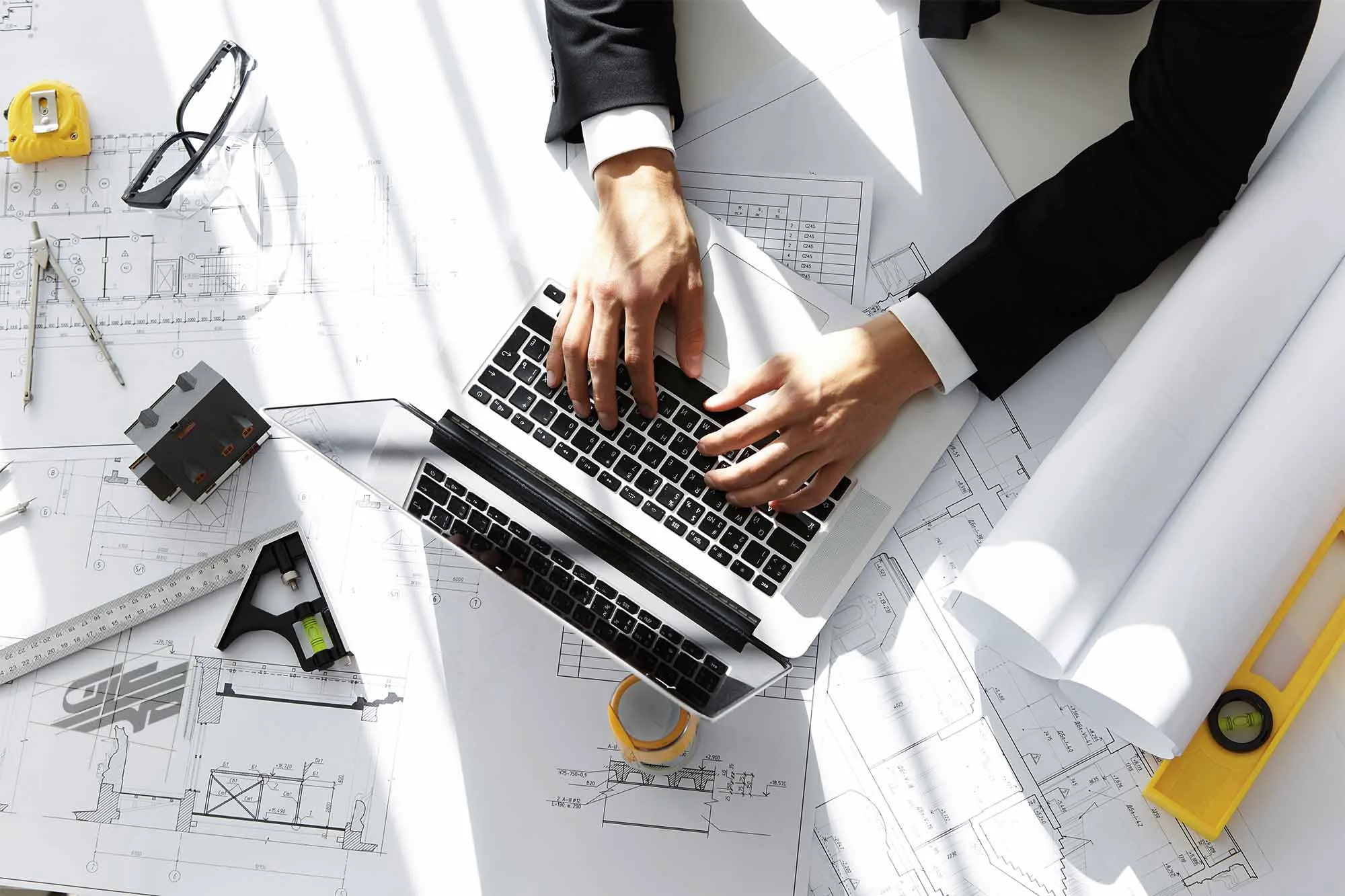 بهترین لپ تاپ برای معماری